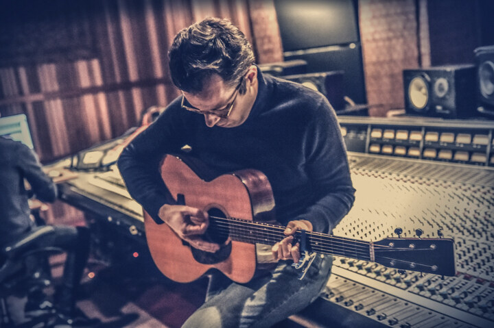 SJ Hoffman interview over nieuw album ‘Waves Holding Time’