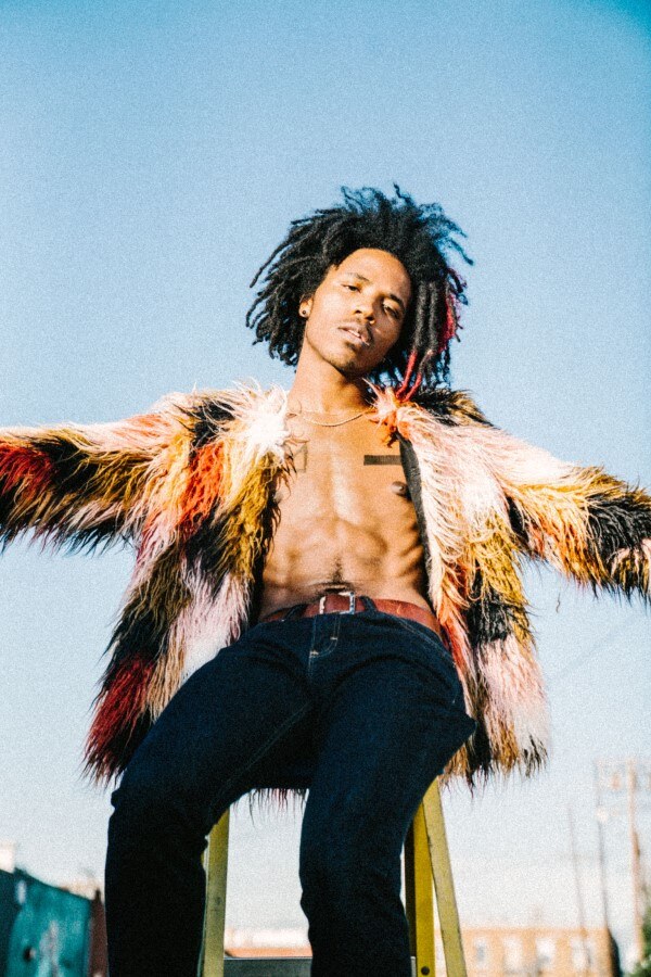 De’wayne Announcens Signing to Hopeless Records and Releases Explosive “National Anthem”