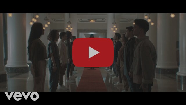 Amy Shark stelt Everybody rise voor