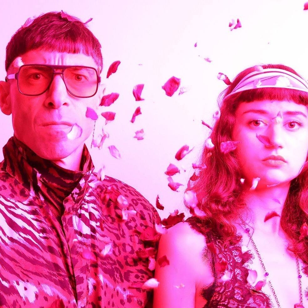 Electro-Pop Duo Sacre shares ‘01:00AM PINK MAMBA’ (video) ! // FFO: Møme and Le Couleur