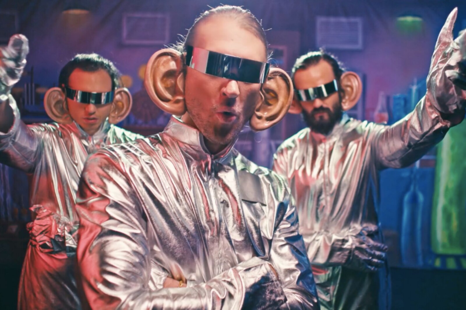 Dinosaur Pile-Up release video for 'It's Tricky Amazon Original'