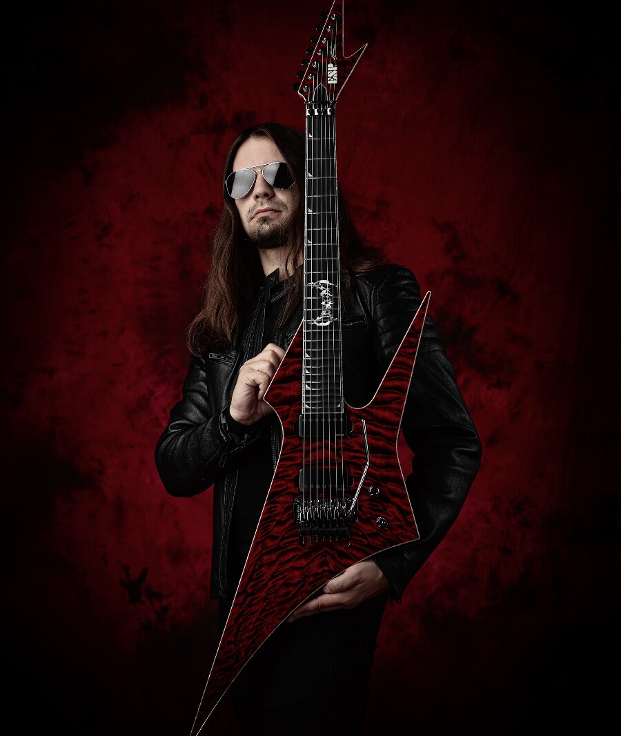 Obscura - Steffen Kummerer demos his new ESP Custom guitar!