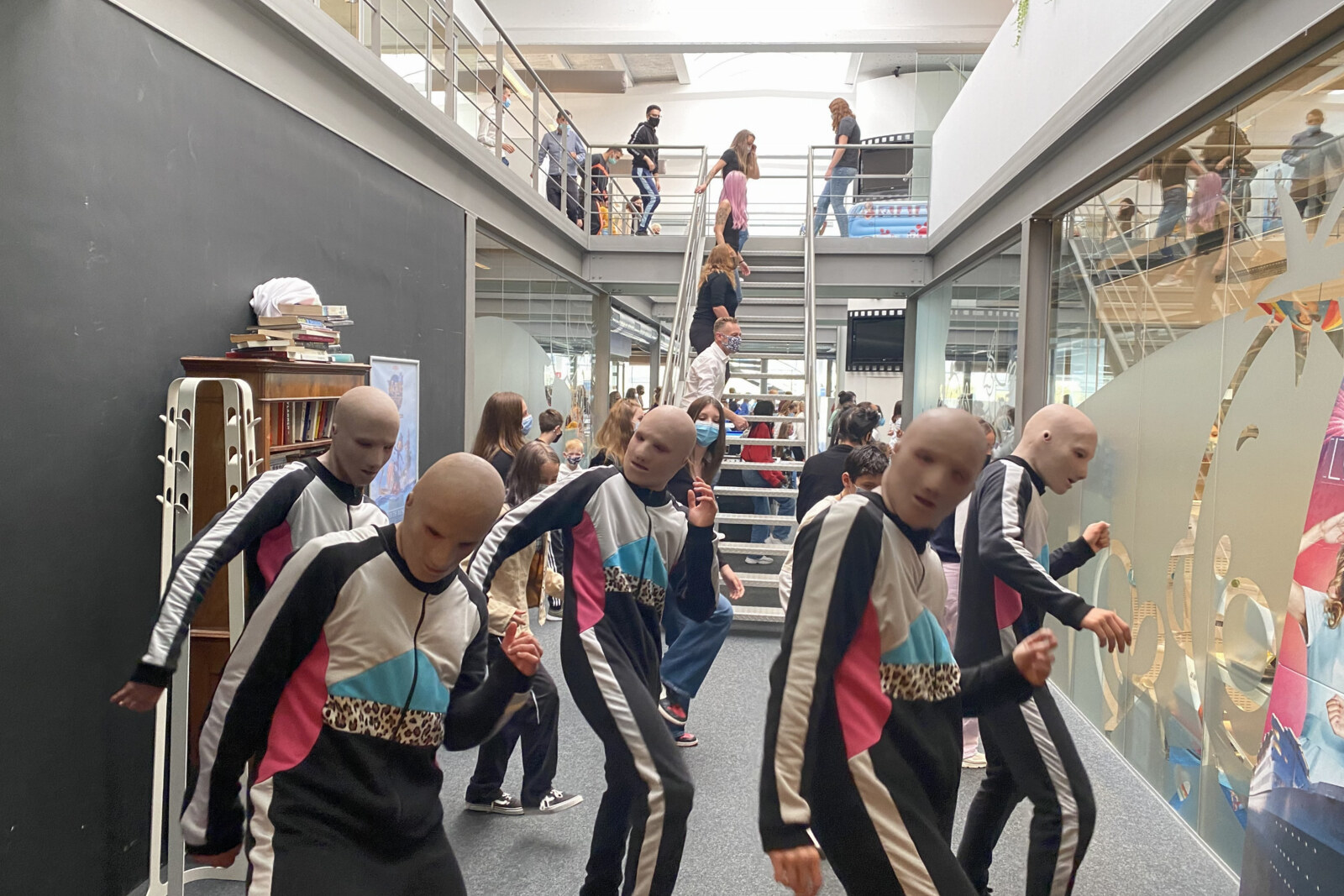 Baba Yega lanceert de grootste en coolste Jerusalema-challenge van het land!
