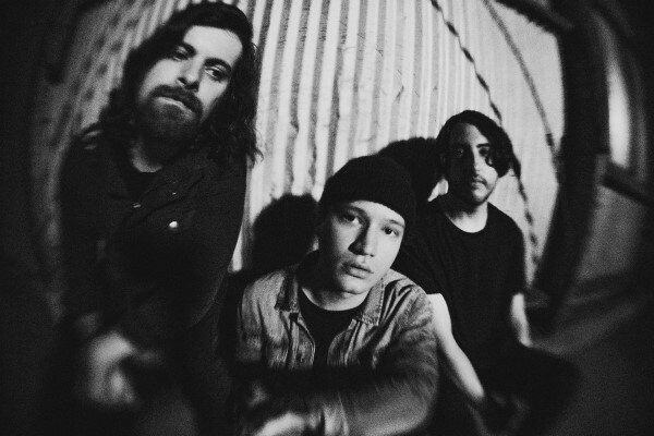 Never Loved Share New Single & Music Video “Sunshine”