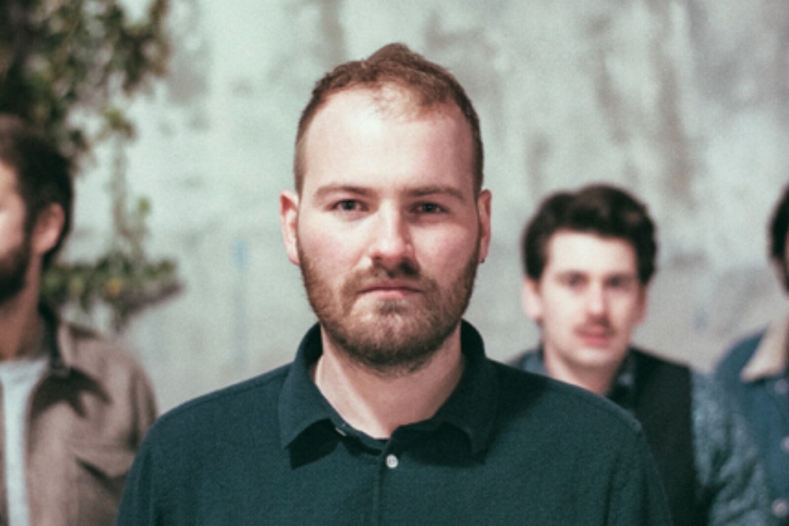 St. Solaire kondigt debuutalbum aan met single Videotape 