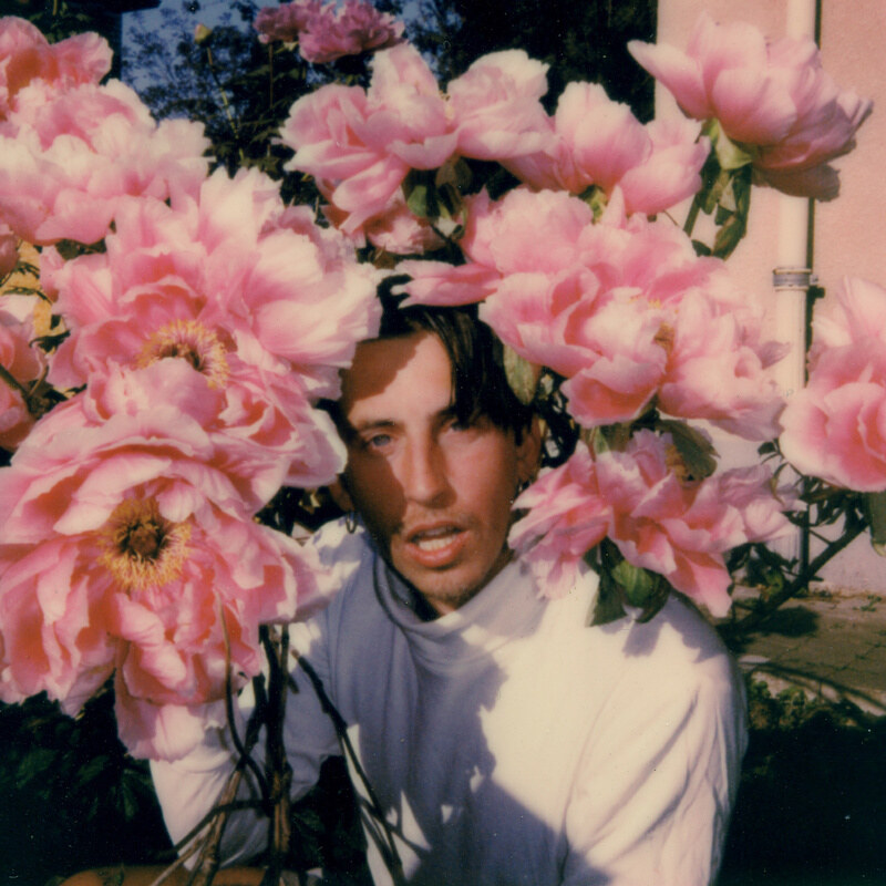 Morgan stelt voor EP "Fleurs Confinées"