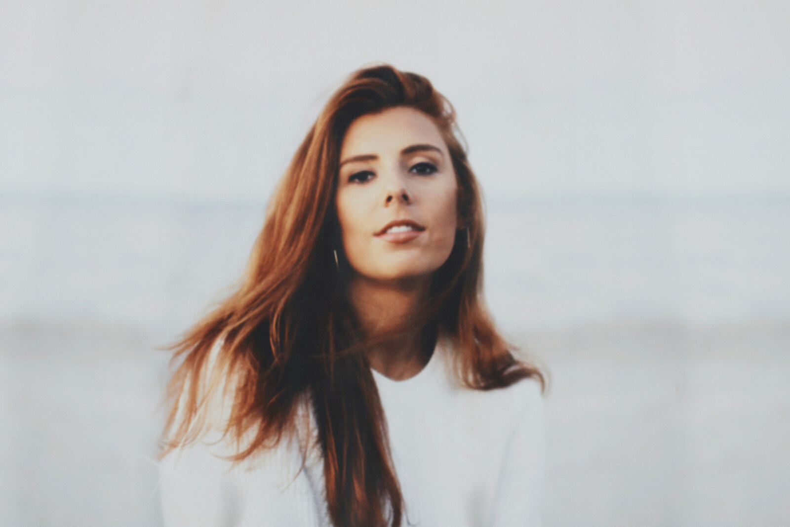 Carly Tefft Announces Upcoming Releases Of Second Half Of LP Project "Songs After Dark"
