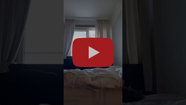 De huidhonger van momoyo - oproep videoclip 'Skin'