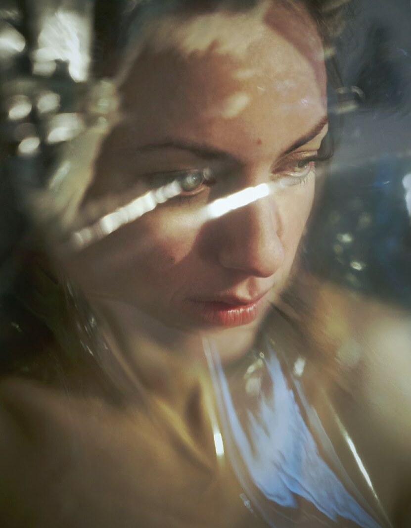 Vandaag kondigt Fridolijn de release aan van Chapter Two, en presenteert ze een nieuwe video voor haar single  ‘If Your Heart Were A City’