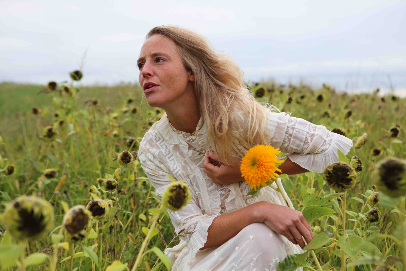 Lissie releases her brand new EP 'Thank You To The Flowers'