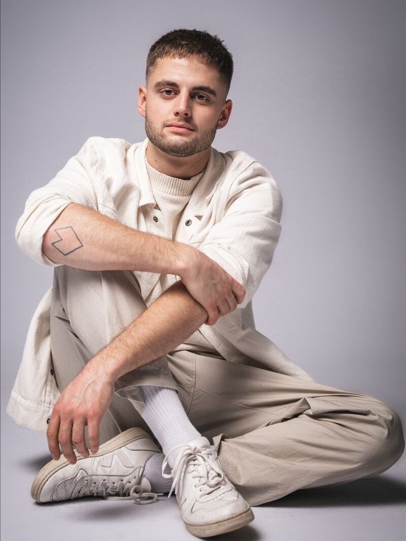 Max Apollo (Switzerland): New EP 'Power' out now (FFO: Nothing but Thieves, Biffy Clyro, Muse)