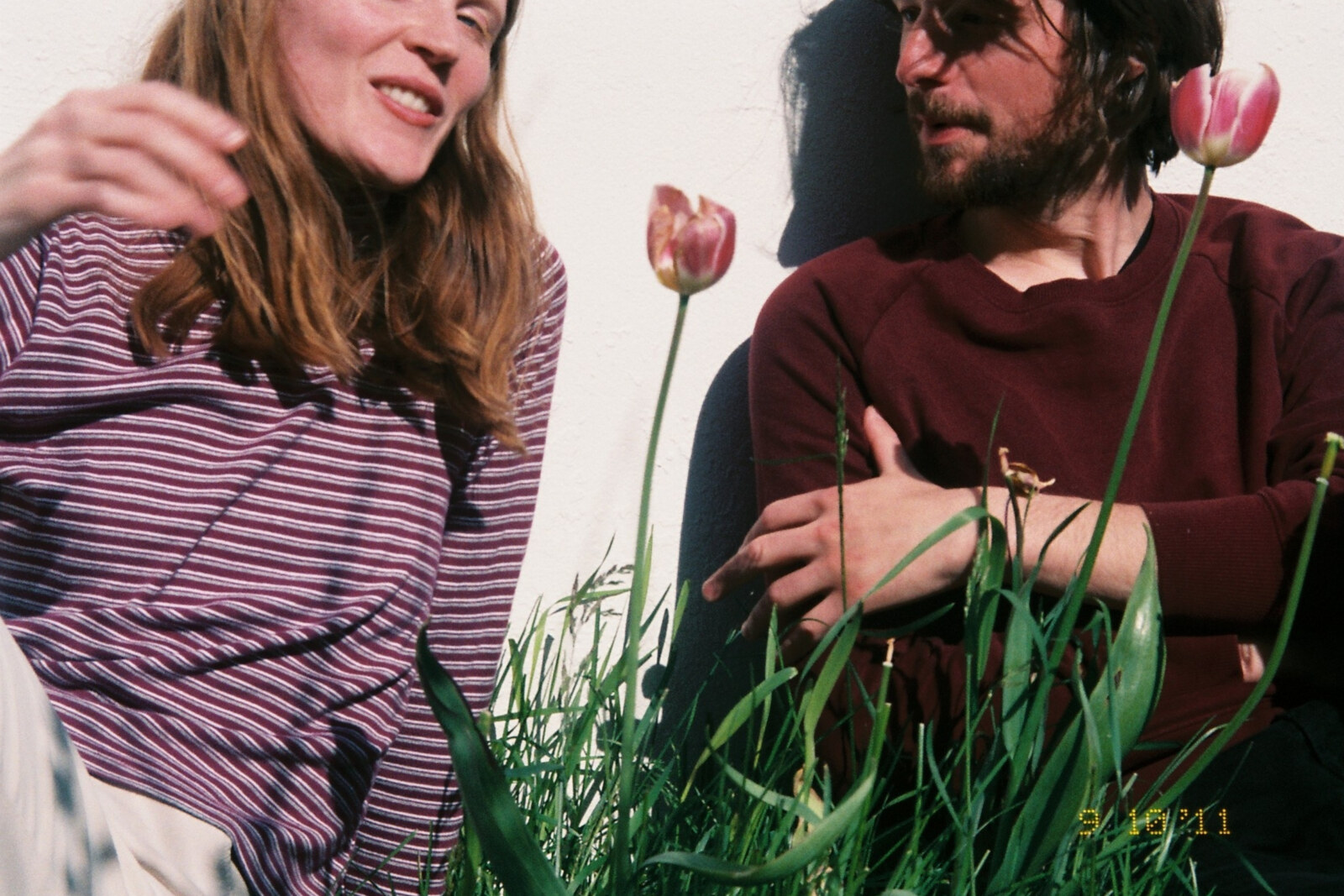 BSÍ - Icelandic DIY pop duo preview forthcoming split debut LP with contrasting singles '25Lue' & 'Dónakallalagið'