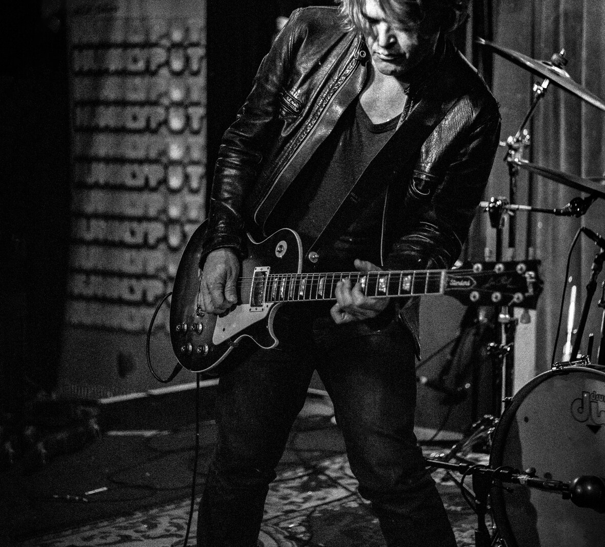 Real World New York Rocker André Comeau Releases New Single "CLEAN BREAK"