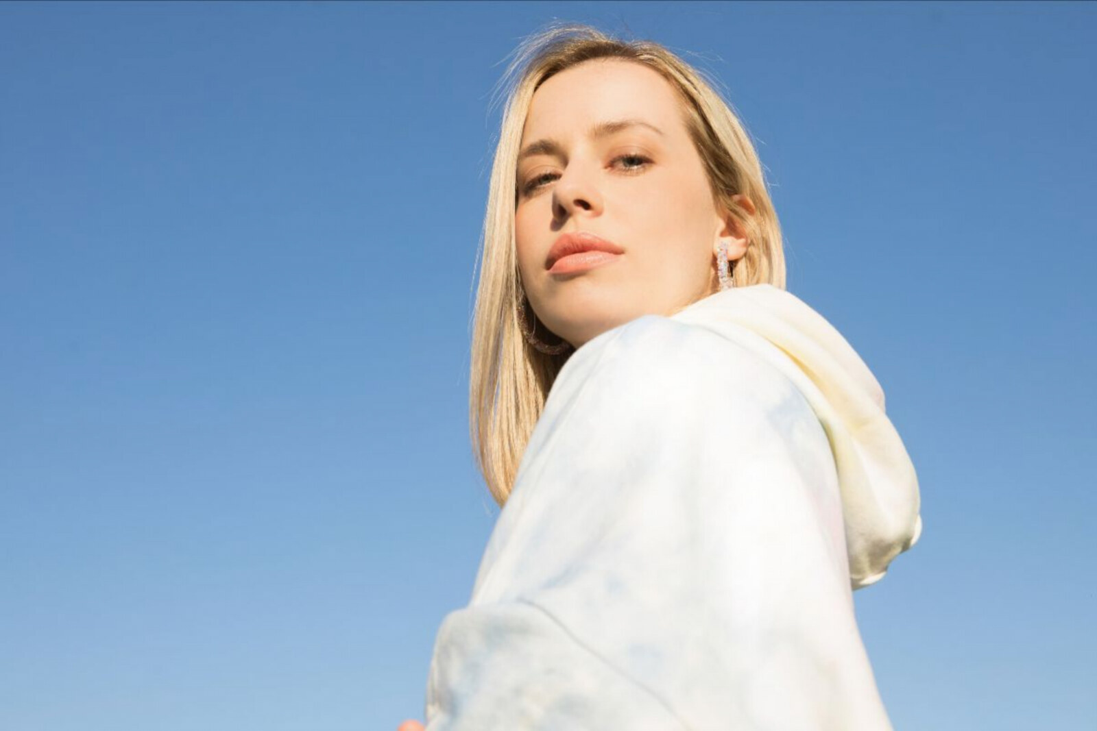 Alice Pisano releases brand new single 'Seventeen'