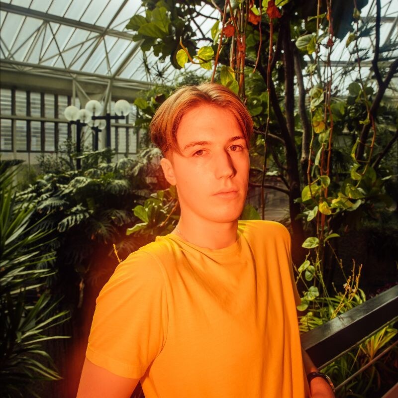Flourish - Self-taught Producer and Songwriter Makes His Debut With 'Time Stops'