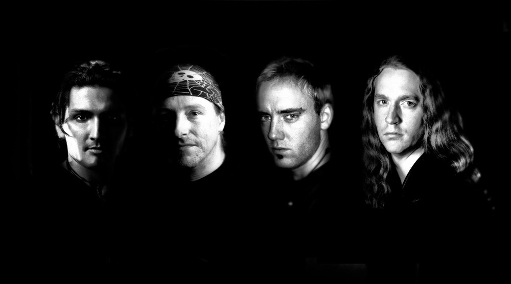 7days just released a new lyric video for "Redeemer", the first single from their upcoming remixed and remastered debut album "The Weight of the World".