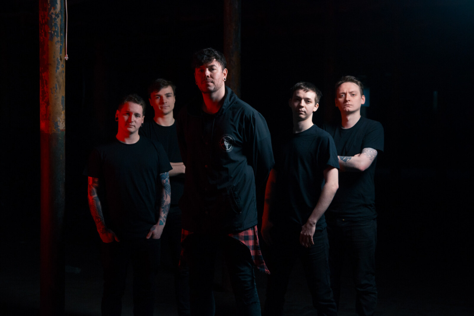 Clashmute unleashes the group’s brand new music chapter with the dynamic and personal "InVirtue" – the first single off the band’s upcoming EP