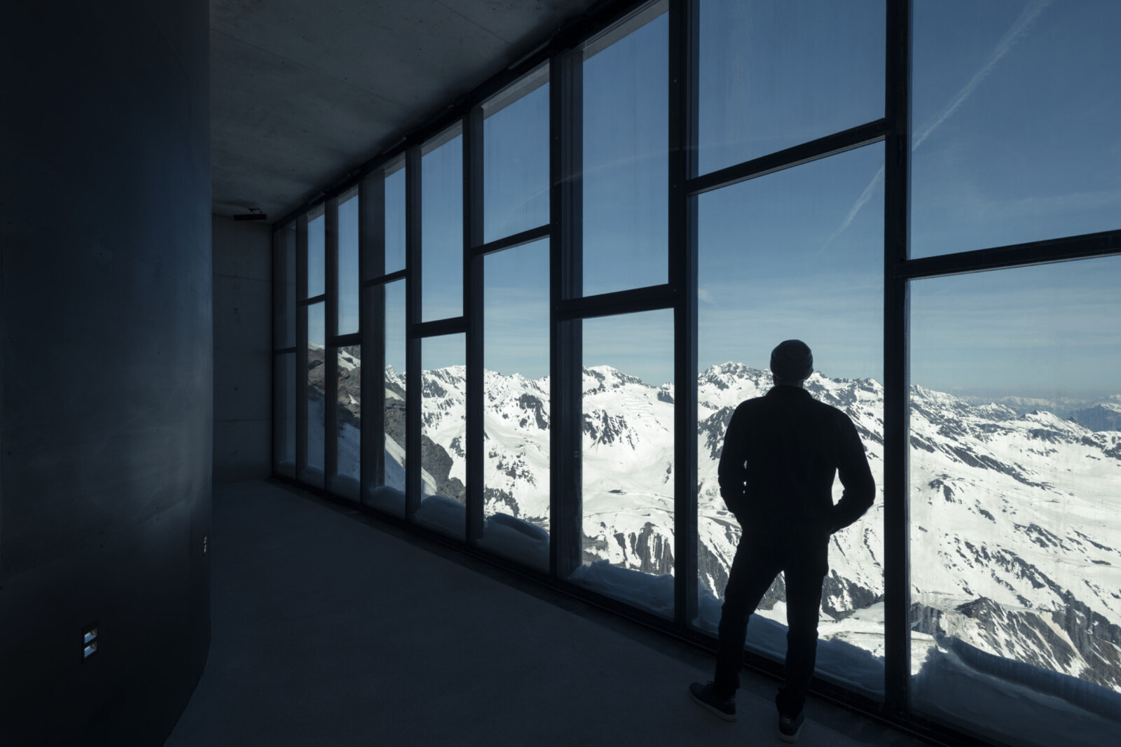 EFA geeft de titel van “Treasure of European Film Culture” aan de James Bond - installatie in Oostenrijk