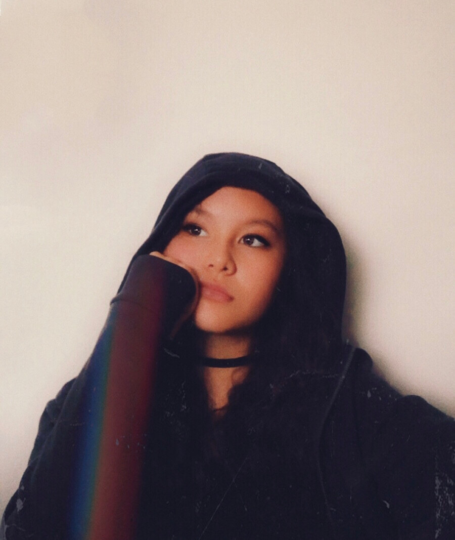 Cathy Jain - 17-year old alt-pop newcomer shares debut single 'cool kid' via YALA! Records