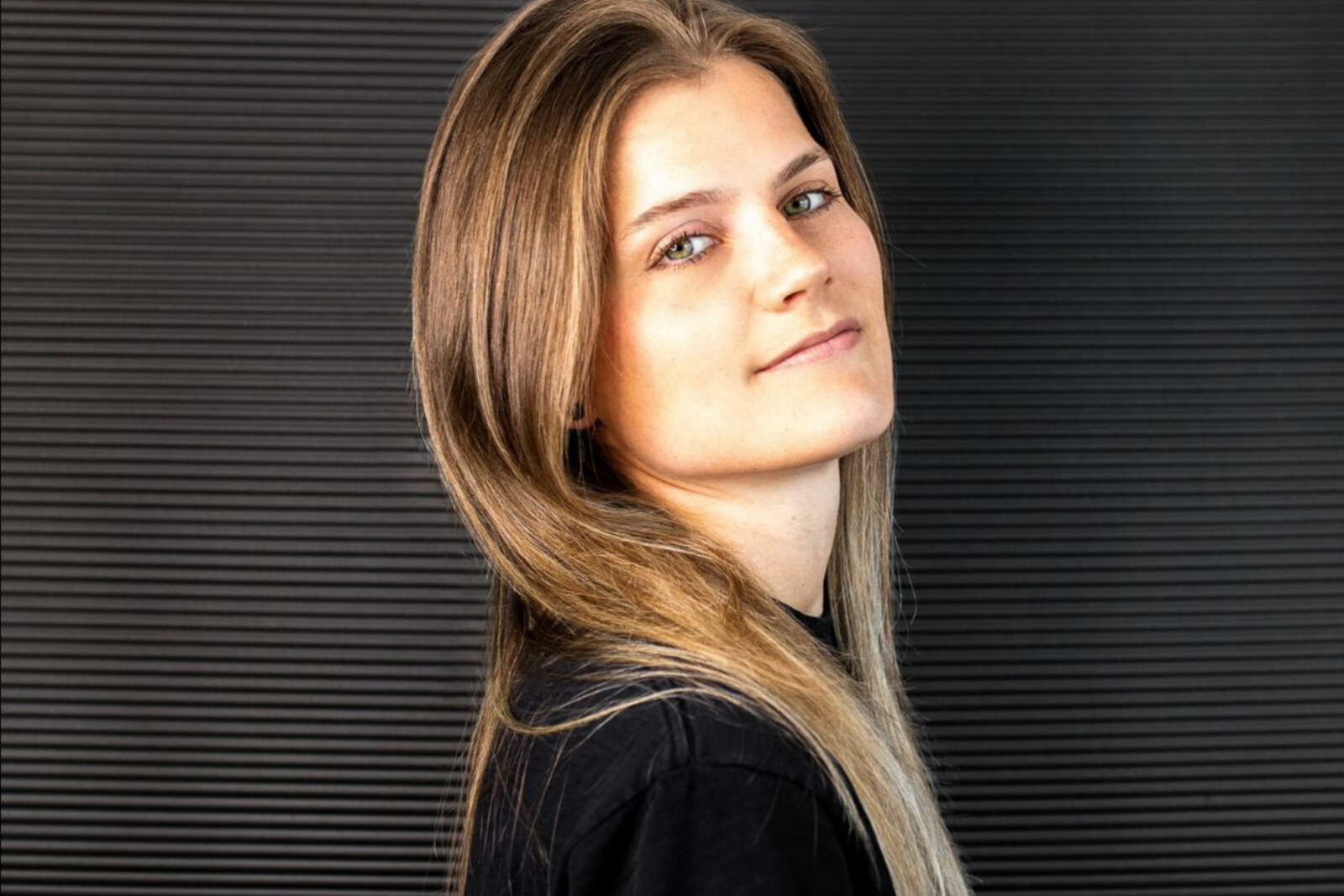 J. Worra brings the energy with the release of her EP ‘some ppl fall'