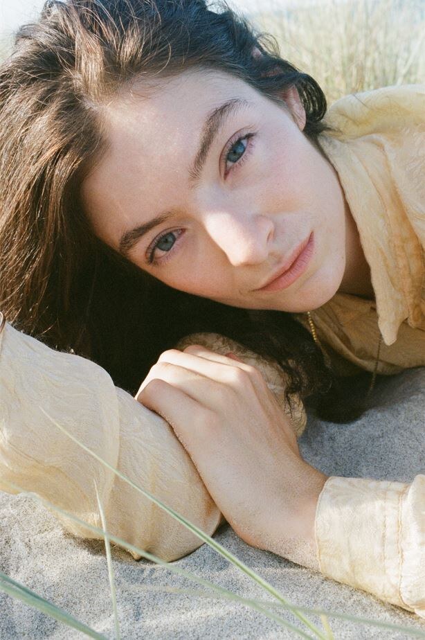Lorde releases Mood Ring ahead of album Solar Power out this Friday