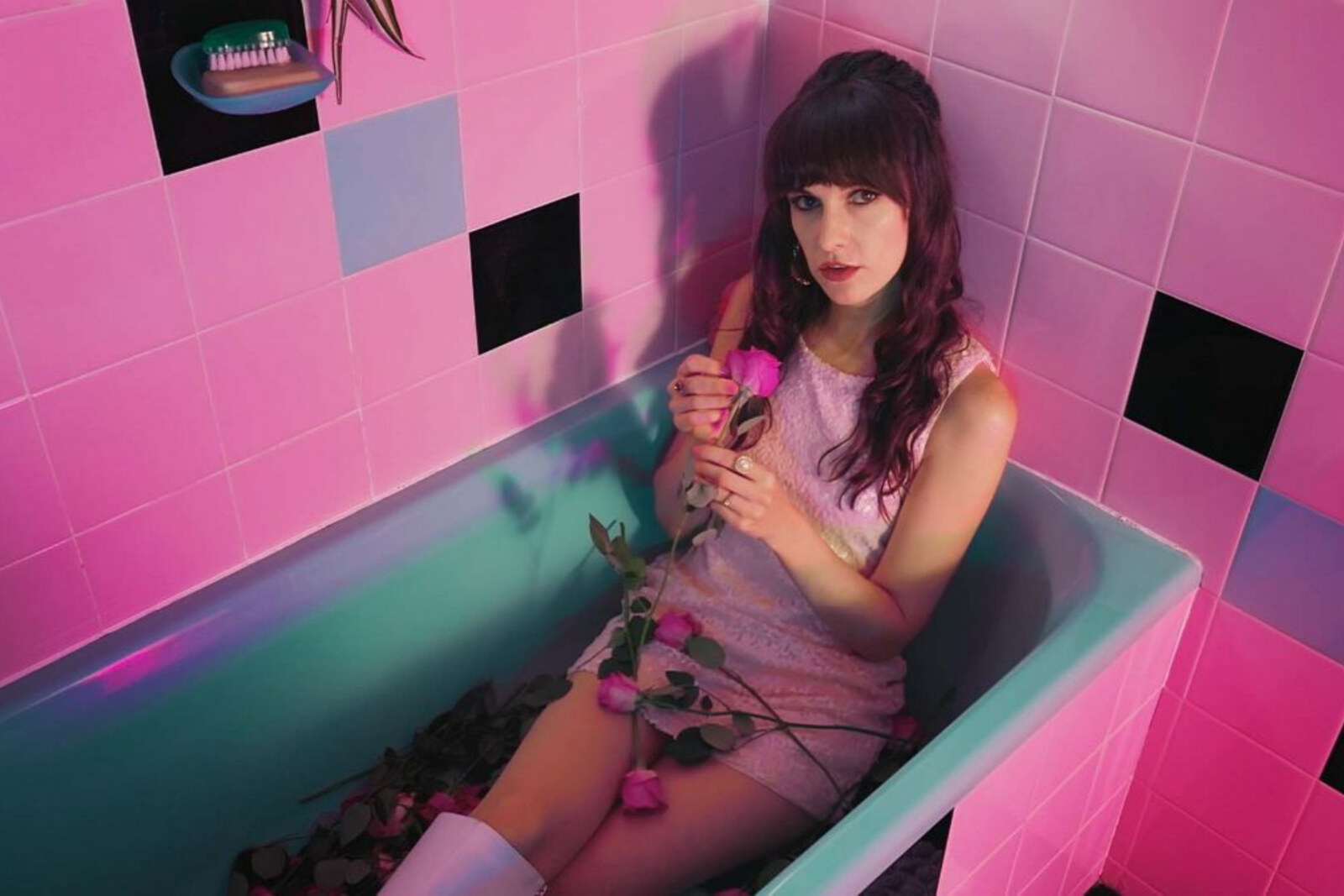 Astræa shares brand new video for 'Stranger'
