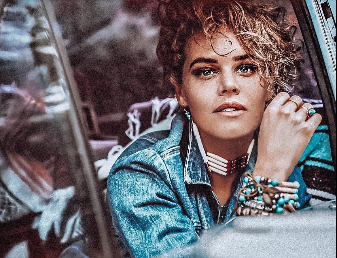 Actress Kelly Dowdle Releases Music Under the Name Kelly Monrow; New Single "Mama Said" + Official Music Video