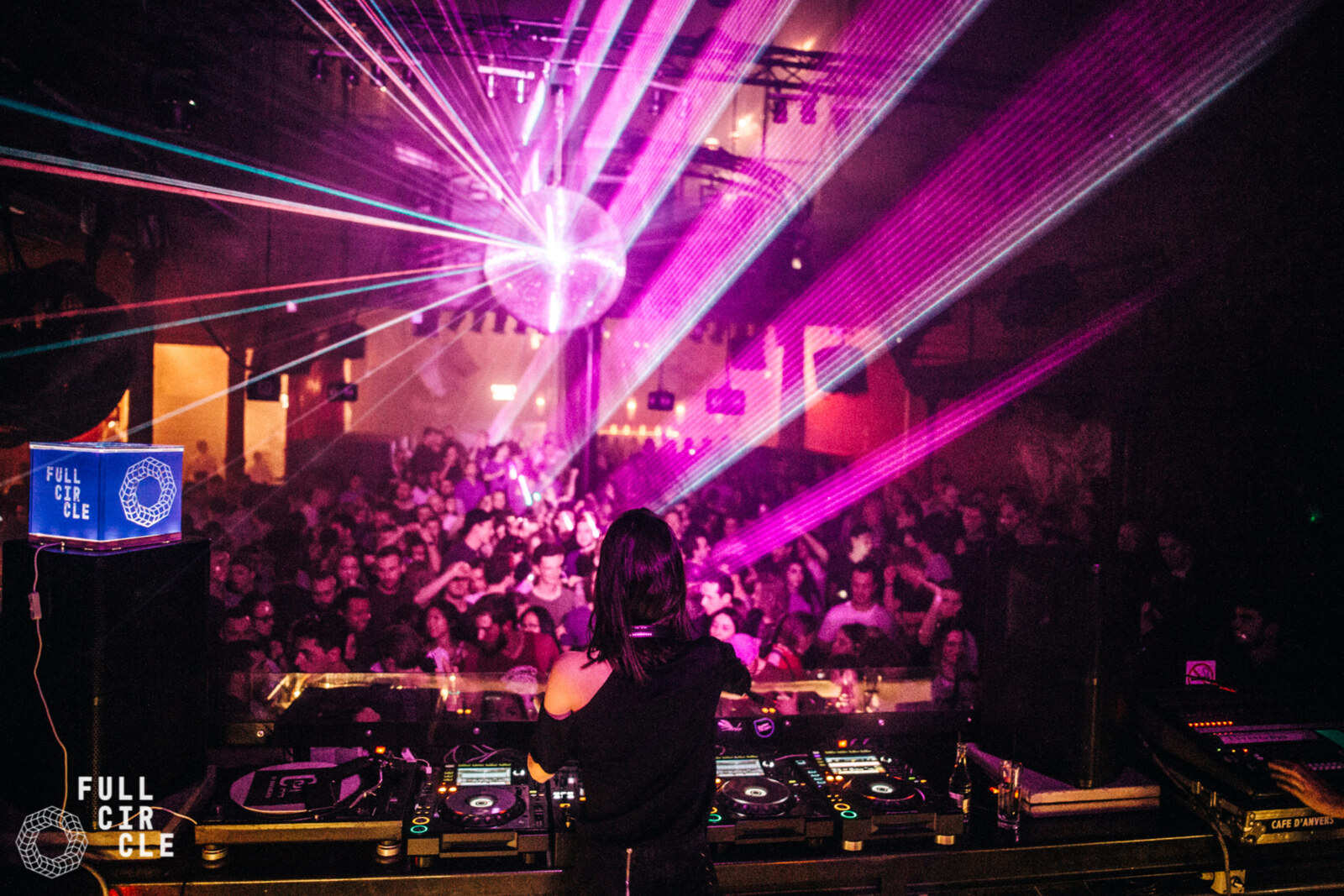 Full Circle, viert Belgische nachtclubcultuur en verbindt de sector