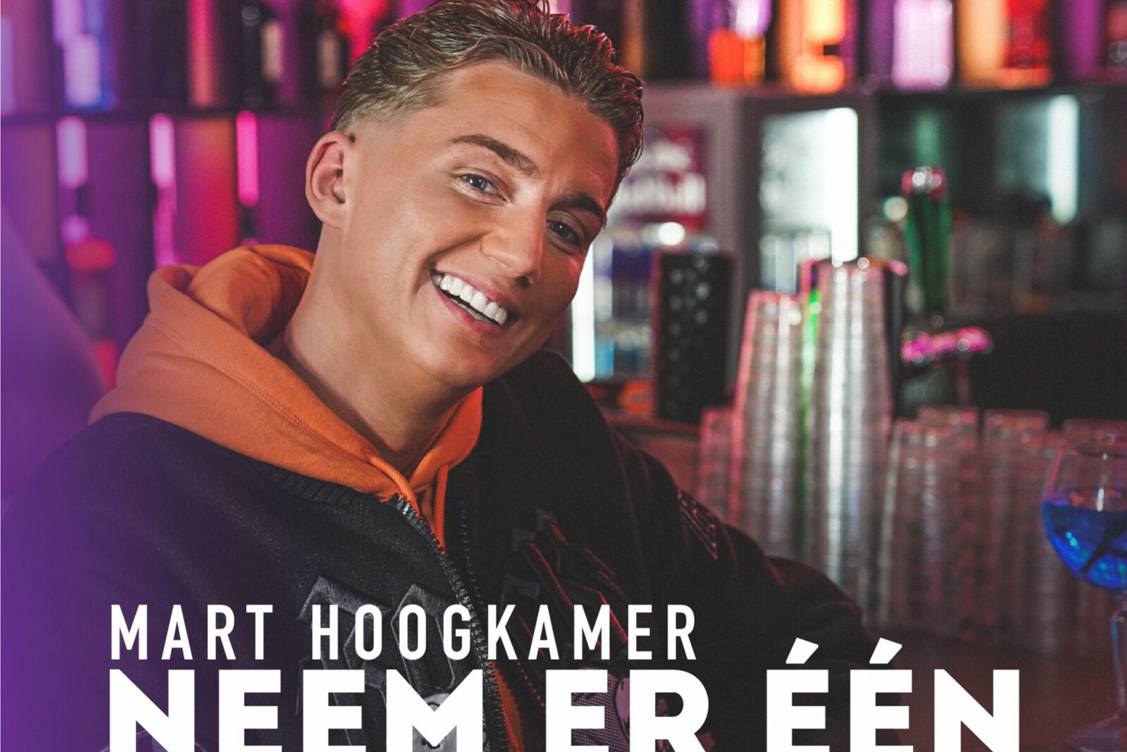Mart Hoogkamer verrast met 'Neem Er Één Van Mij'