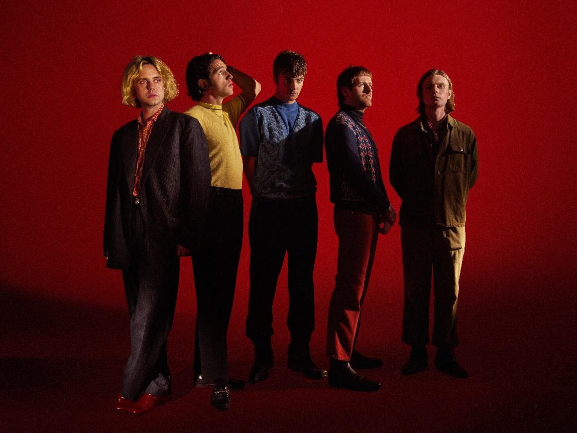 Fontaines D.C.. announce new album 'SKINTY FIA' | new track 'Jackie Down The Line' | live @ Trix