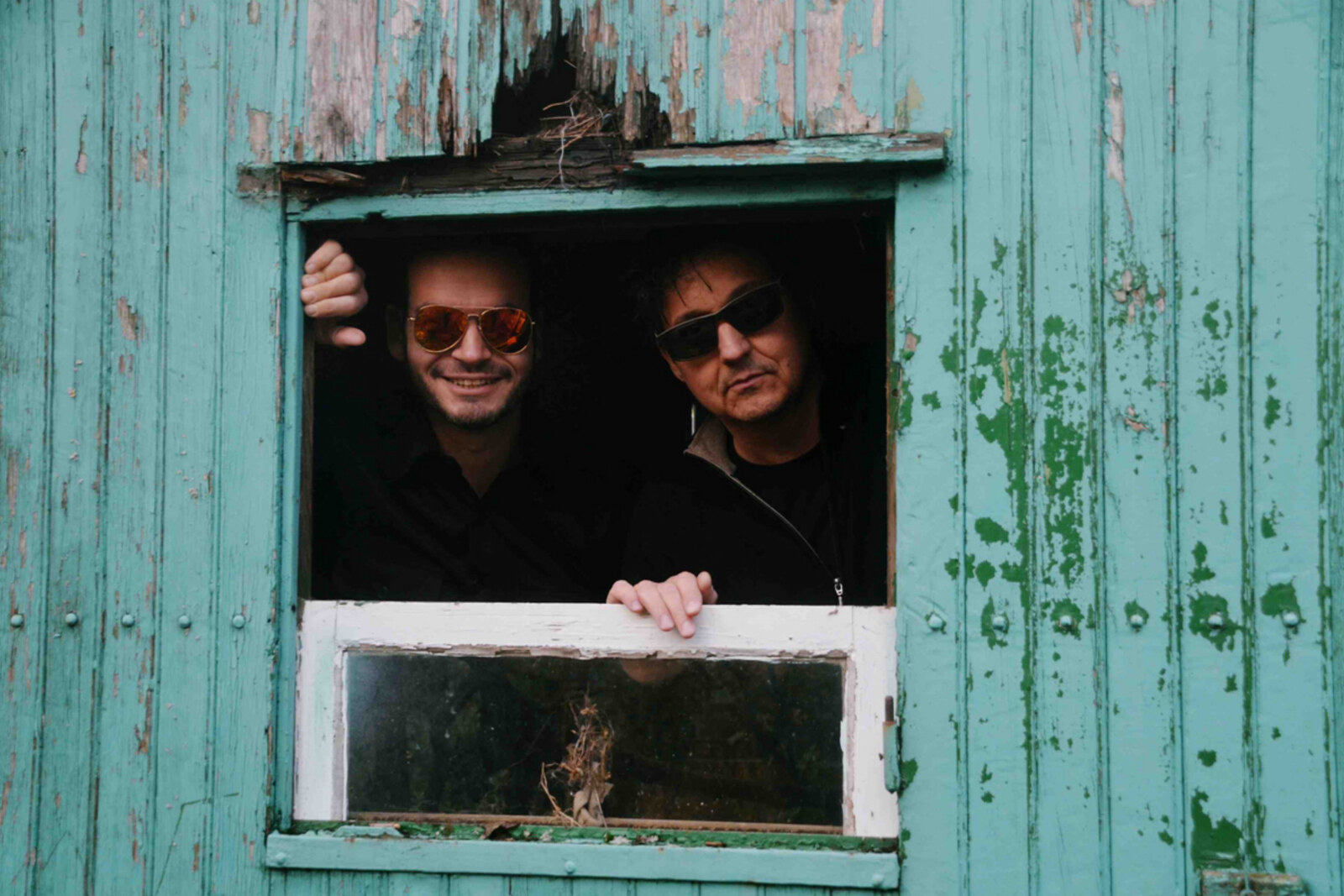 Avantgarde Psychedelic and Space Kraut Project Sounds Of New  Soma Reveals New Video Single "Überschwupper"!