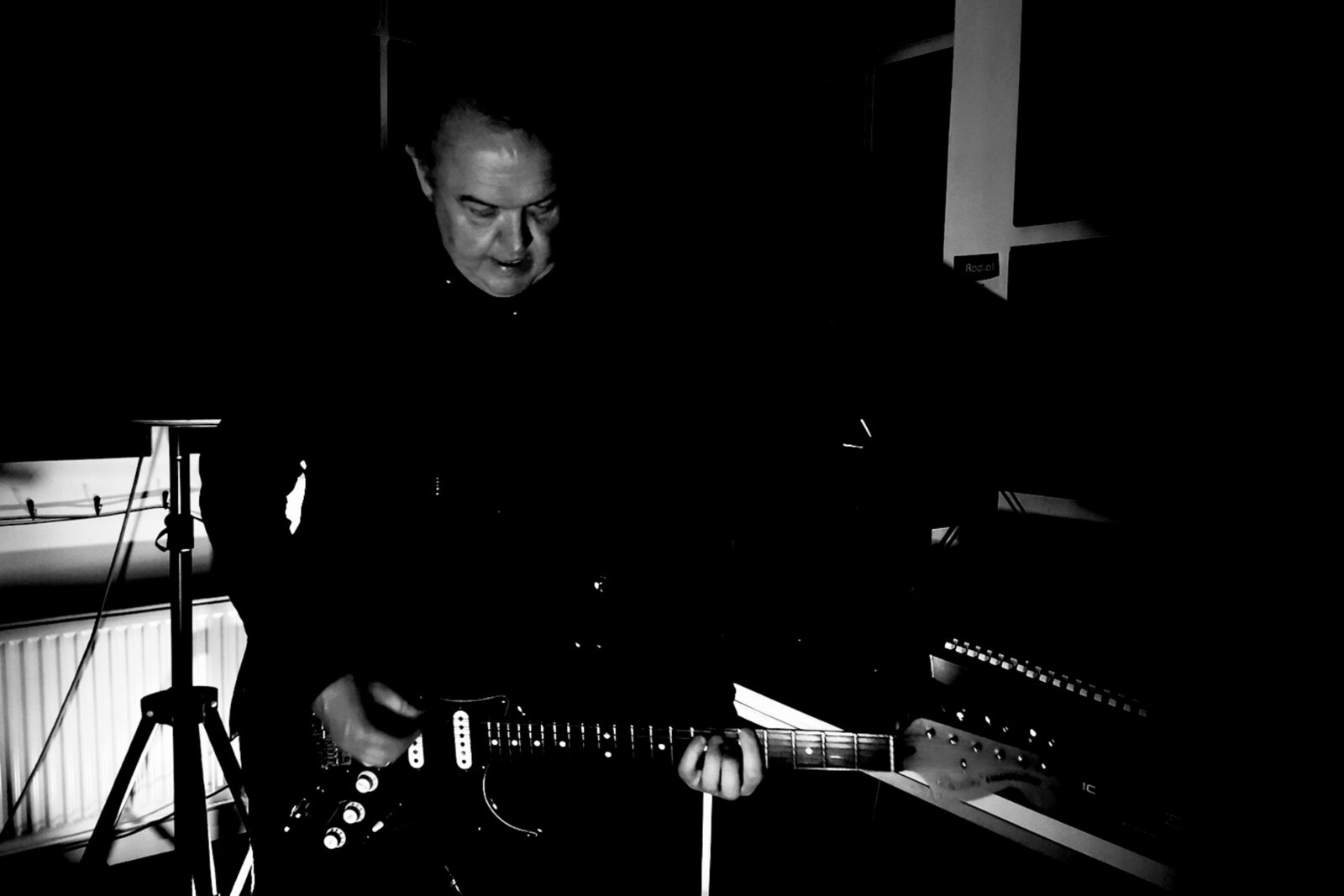 Movment releases a new post-punk alternative rock track "Everything Will Be Clear"