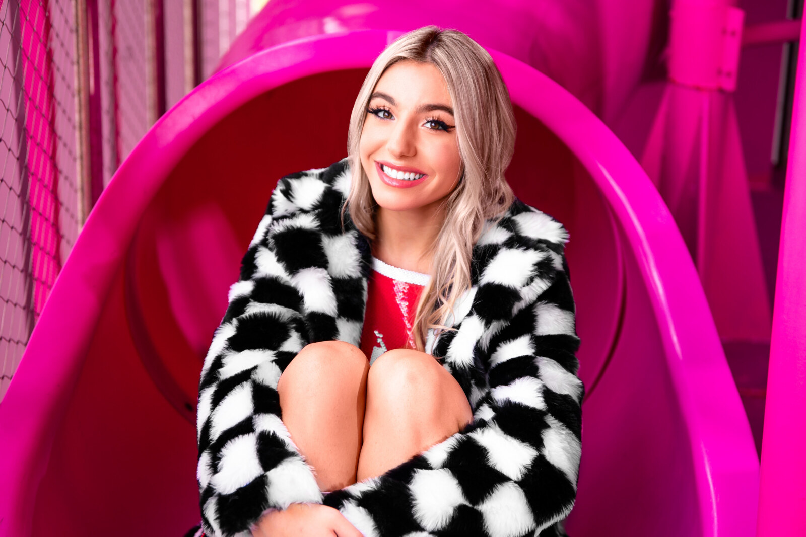 Peach Martine premieres True Story video