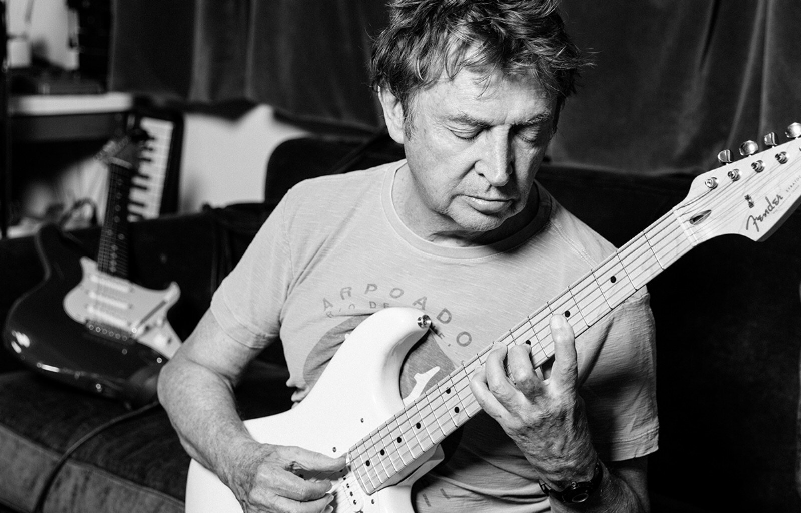 Gitaarvirtuoos Andy Summers (The Police) geeft vier soloshows in Nederland