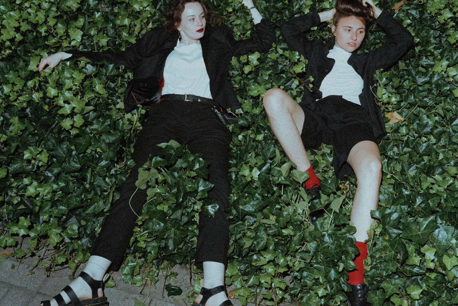 Kids With Buns: New single "the snakes"