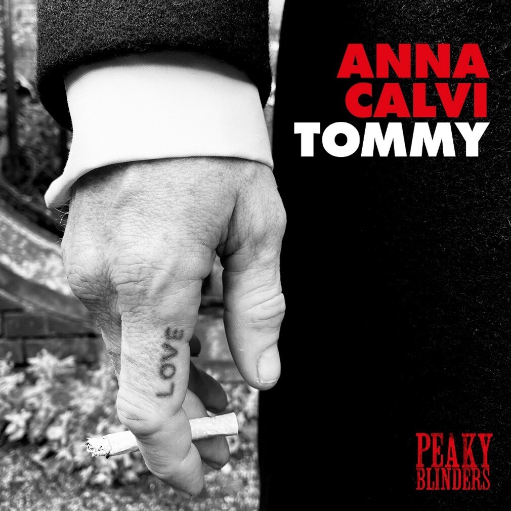 Anna Calvi shares brand new song “Ain’t No Grave”