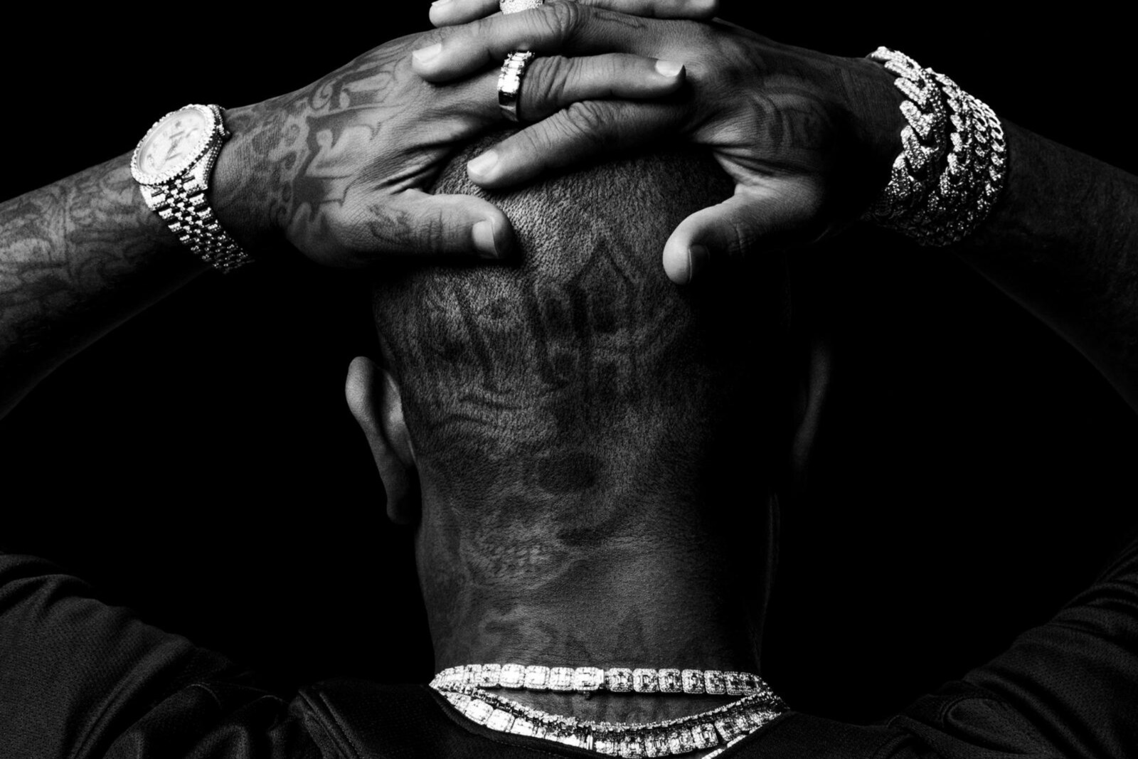 Southside & Future feat. Travis Scott - "Hold That Heat" 