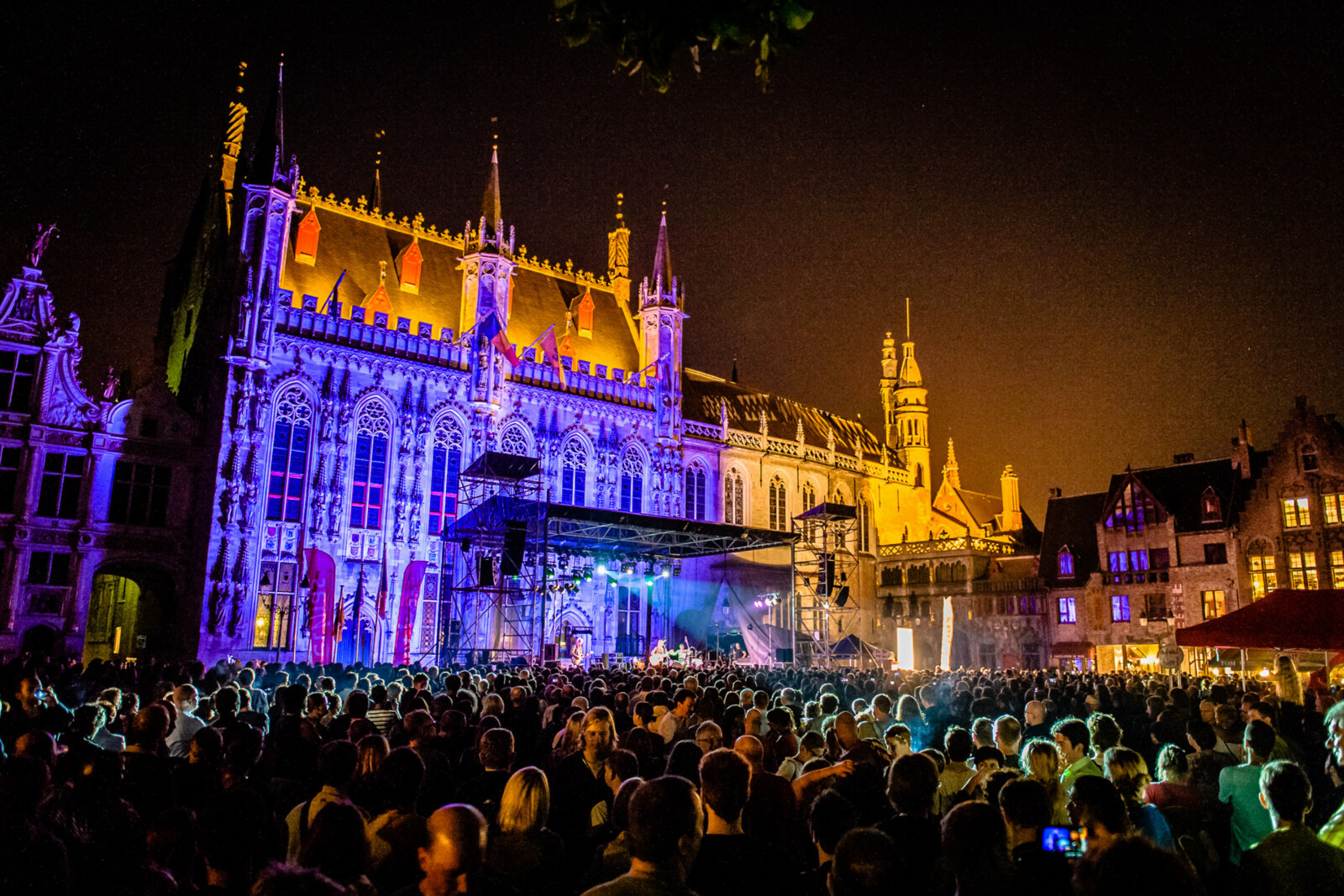 Babylon Circus, Tiken Jah Fakoly, Emiliana Torrini & The Colorist Orchestra en TaxiWars op MOODS! 2022