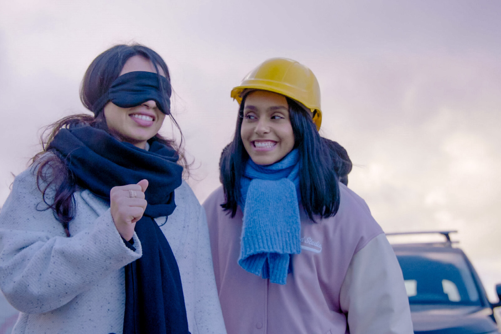 Sana ontdekt haar nieuwe job in Blind Gesprongen… op 60 meter hoogte
