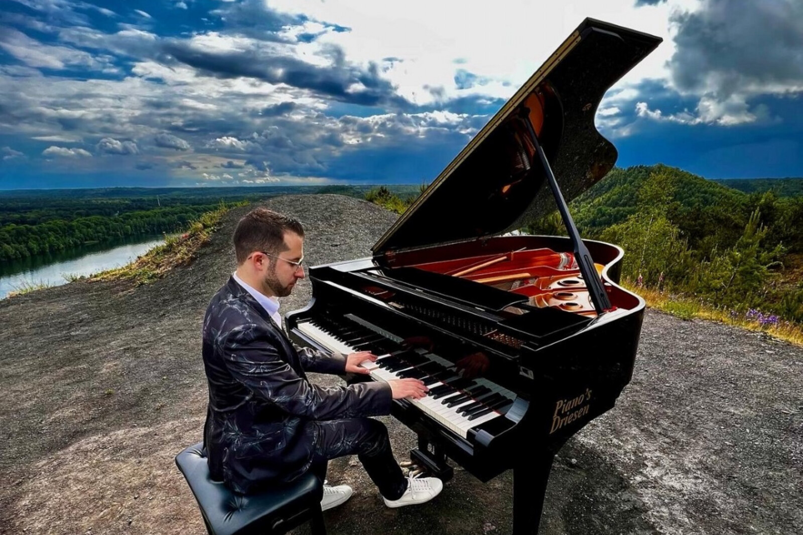 Pianist en componist Daniel Verstappen op zomerdagen in Bokrijk vanaf 3 juli