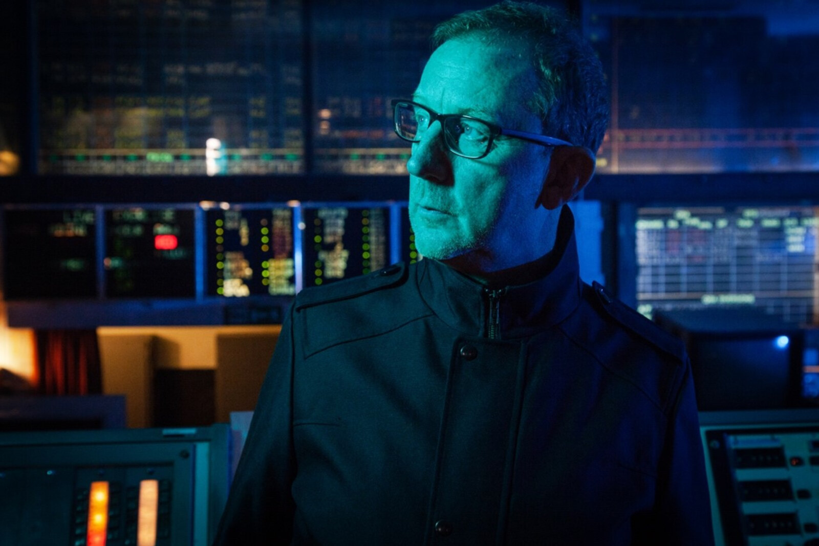 Dave Rowntree shares debut single London Bridge