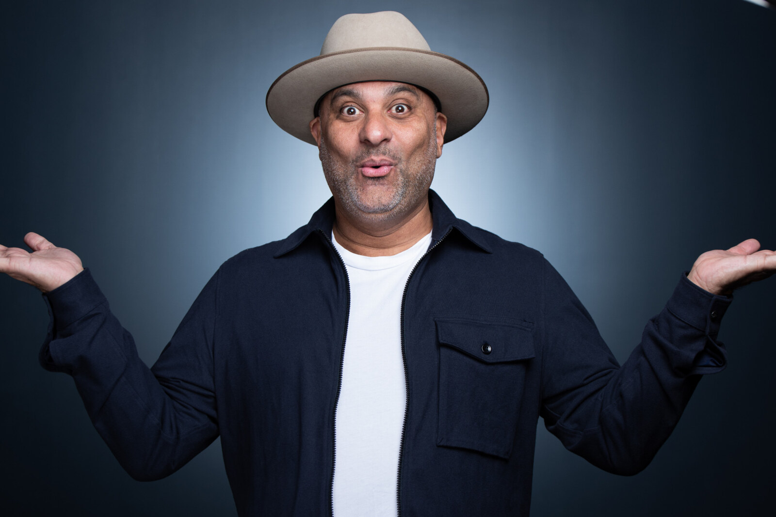 Russell Peters komt met gloednieuwe Act Your Age tour naar Antwerpen in oktober 2022