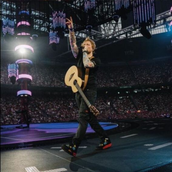 Ed Sheeran eerste artiest met 100 miljoen volgers op Spotify