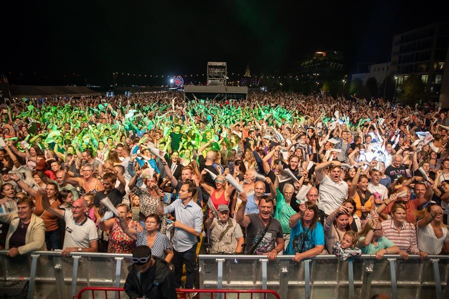 Ook op de Cockerillkaai is 'Antwerpen Zingt' een voltreffer