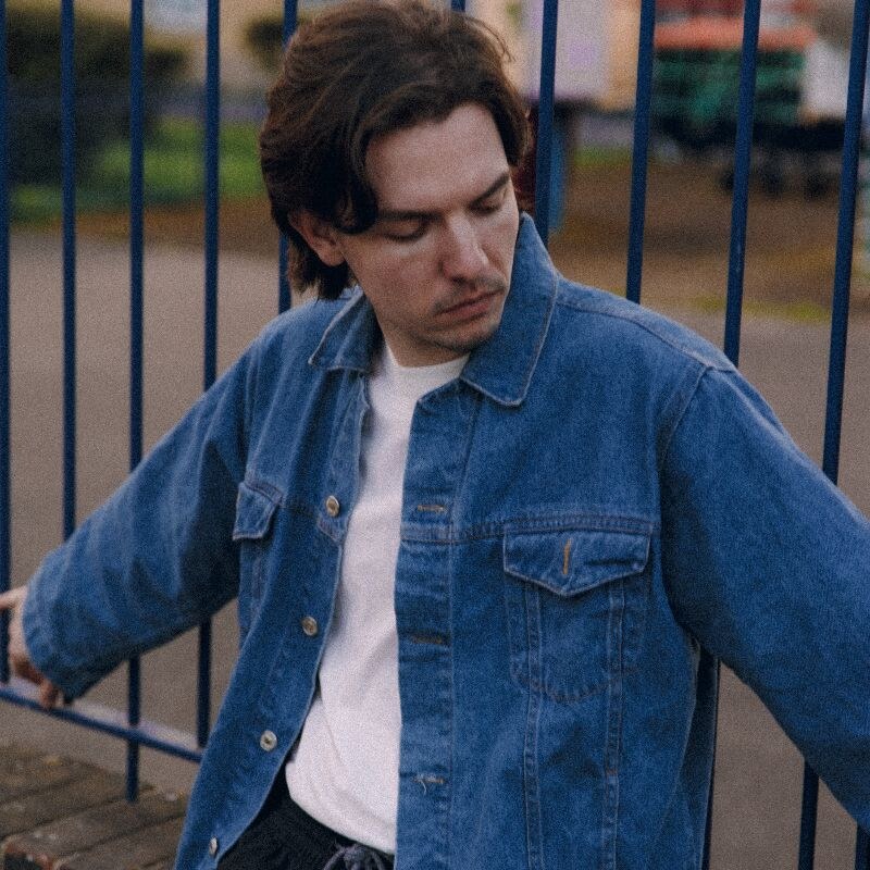 Milo Meskens brengt single "Perfect For Me" uit in aanloop naar nieuwe EP