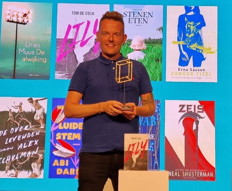 Tom De Cock wint met 'Lily' prestigieuze boekenprijs in Nederland