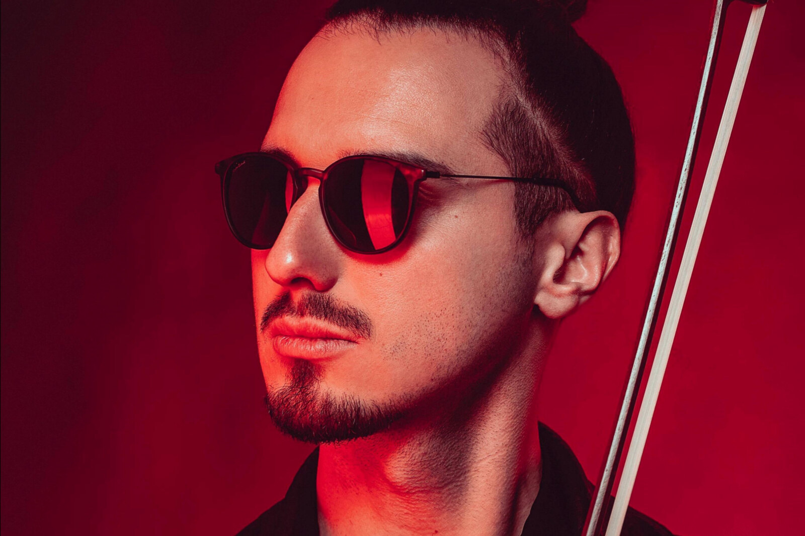 Frank Klassen Delivers Hypnotic Single 'Fly'