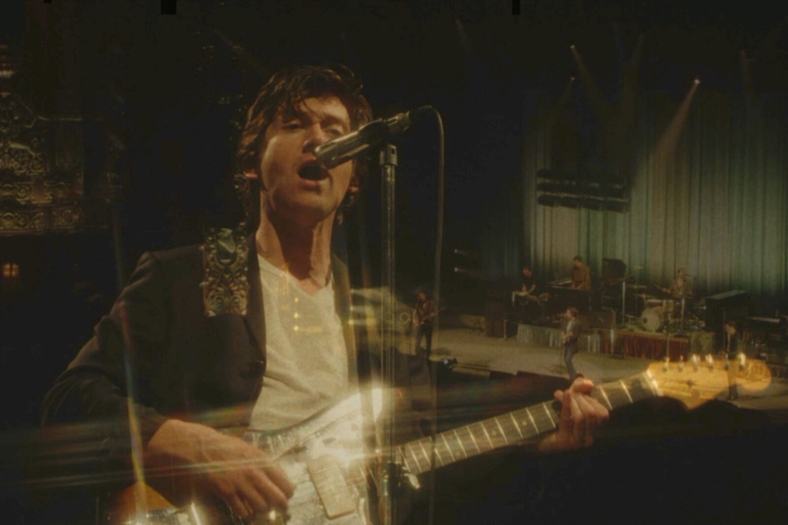 Arctic Monkeys launch new track ‘I Ain’t Quite Where I Think I Am’