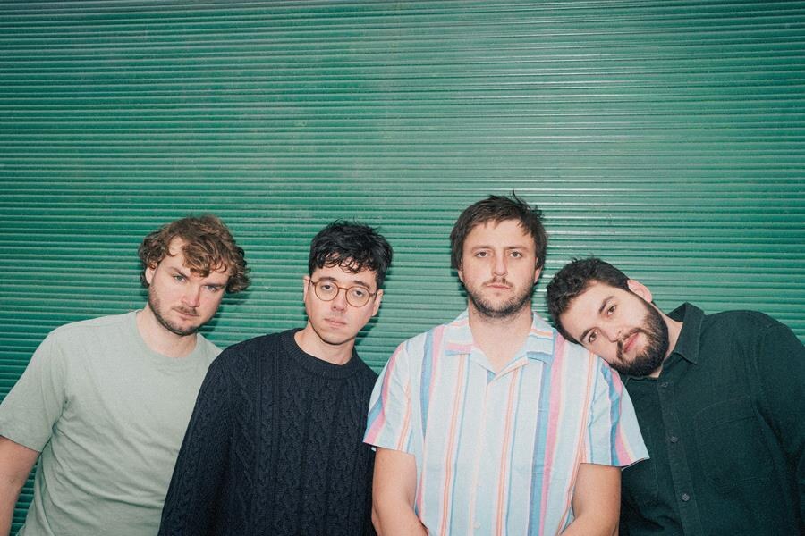 DIRK. presenteert nieuwe single ‘Idiot Paradise’