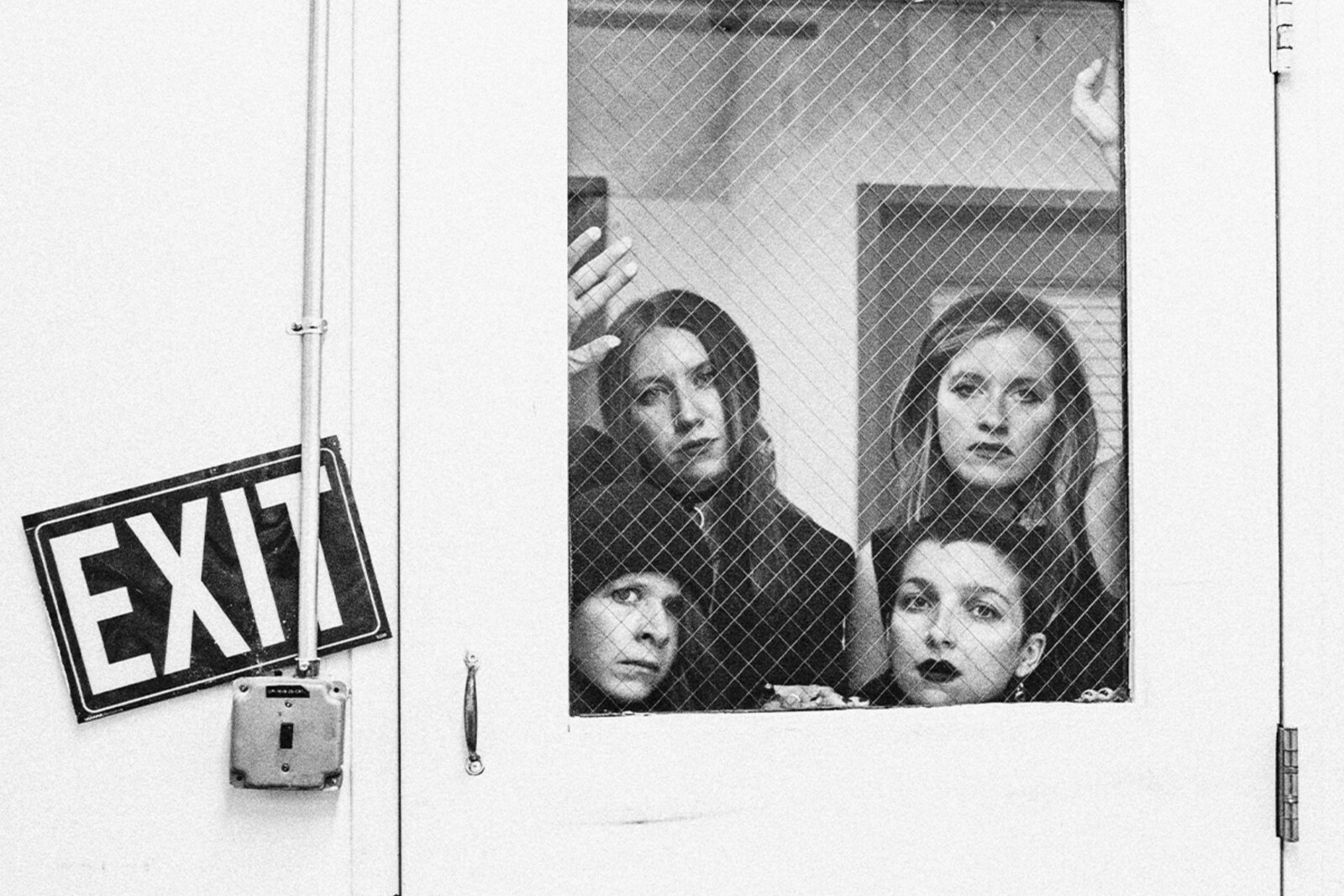 Weeping Icon Share New Track "Two Ways", New EP "Ocelli" Out This Friday